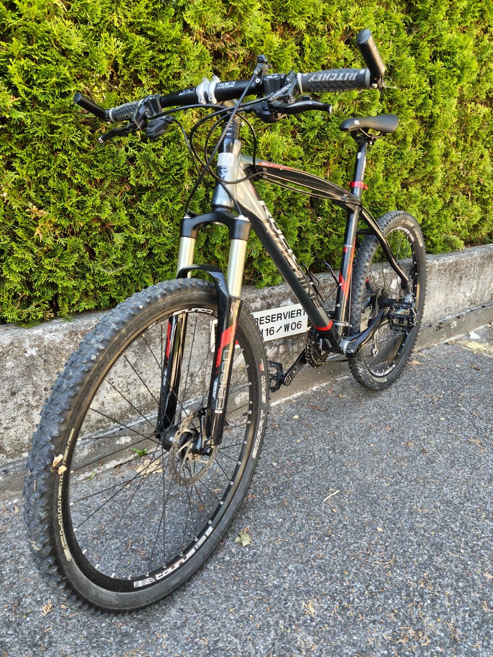 Rock Machine Biciclette: Velo Rock Machine 26" – Usato da Rüfenacht BE venduto da LFunCub 1