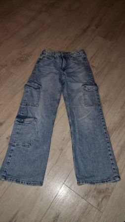 Coole, hellblaue Cargo Jeans 146 wenig getragen 