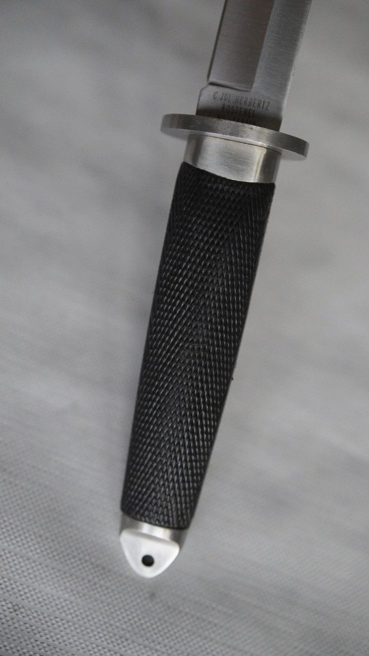 Coltellini militari: Pfadfinder-Messer in Tanto Form mit Scheide – Usato da Schlieren venduto da tibitZH 4