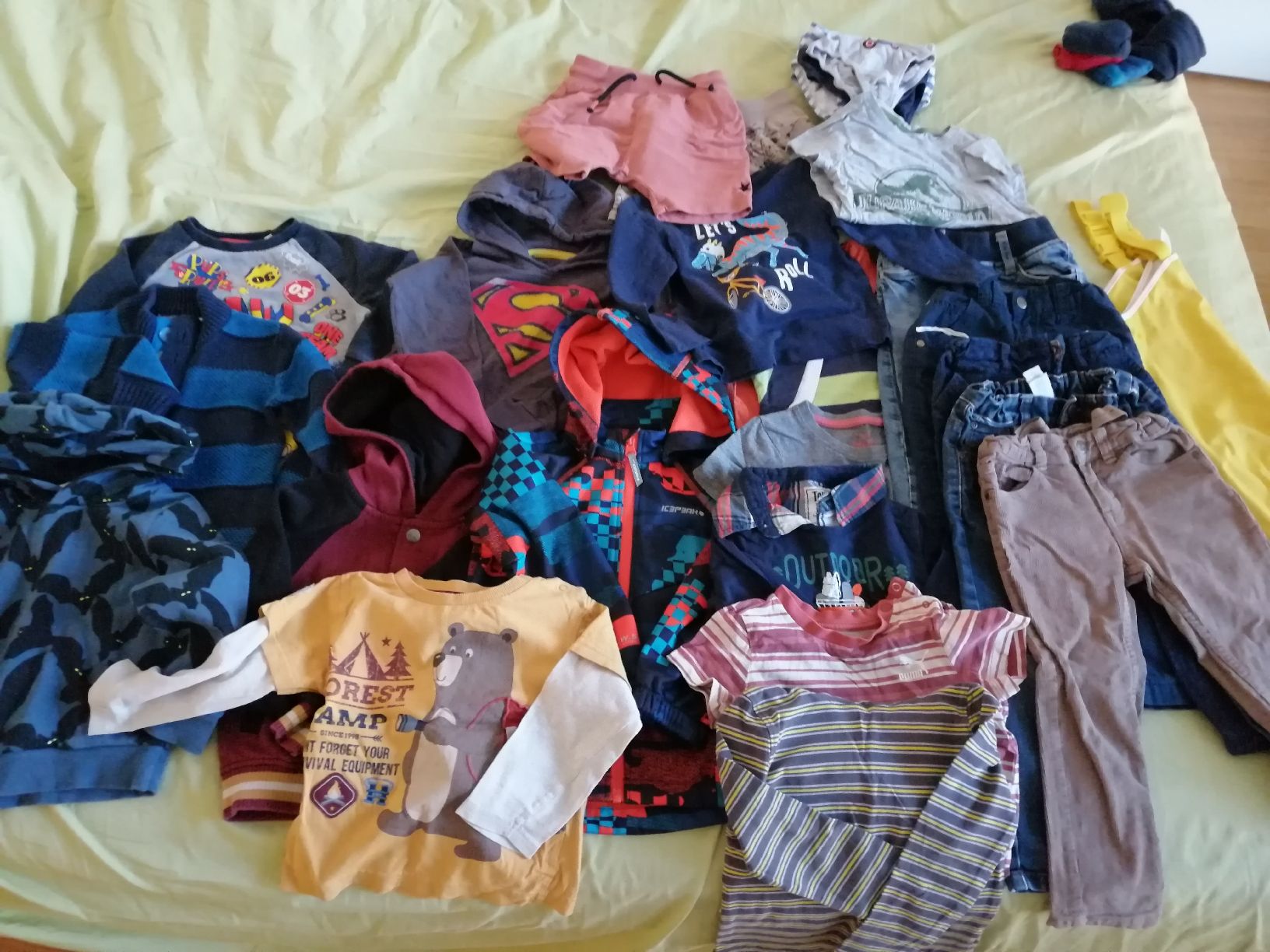 Lotti & Set di vestiti: Kinderkleidung Paket Gr. 86-92-98 – Usato da Oensingen venduto da jia_gs8g