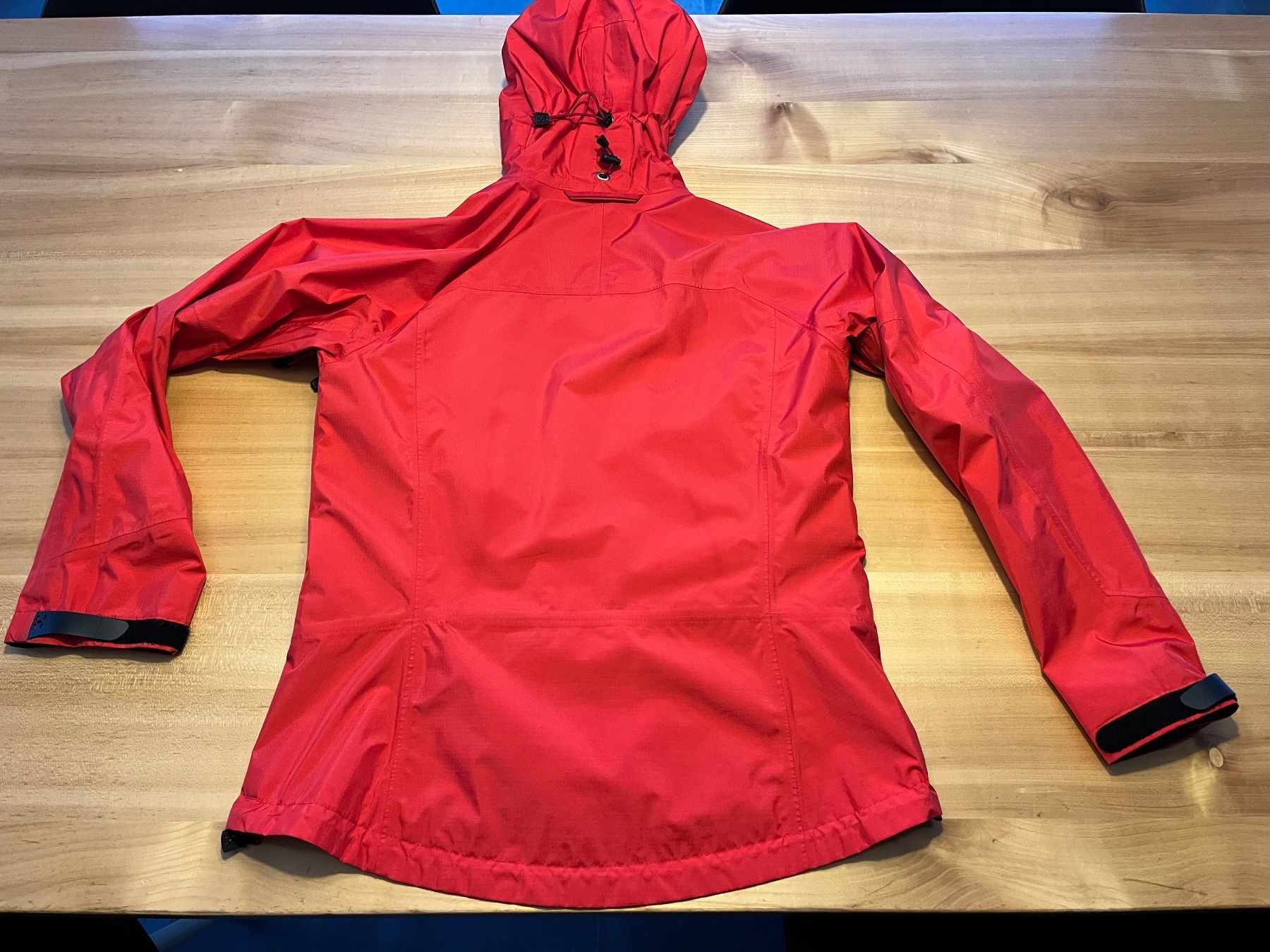 Haglöfs Giacche: Haglöfs Allwetterjacke rot – Usato da Schnottwil venduto da mariofrey 1