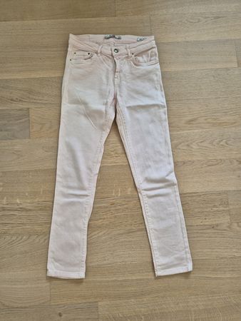 Jean rose Zara Woman, taille 36, coupe slim, comme neuf!