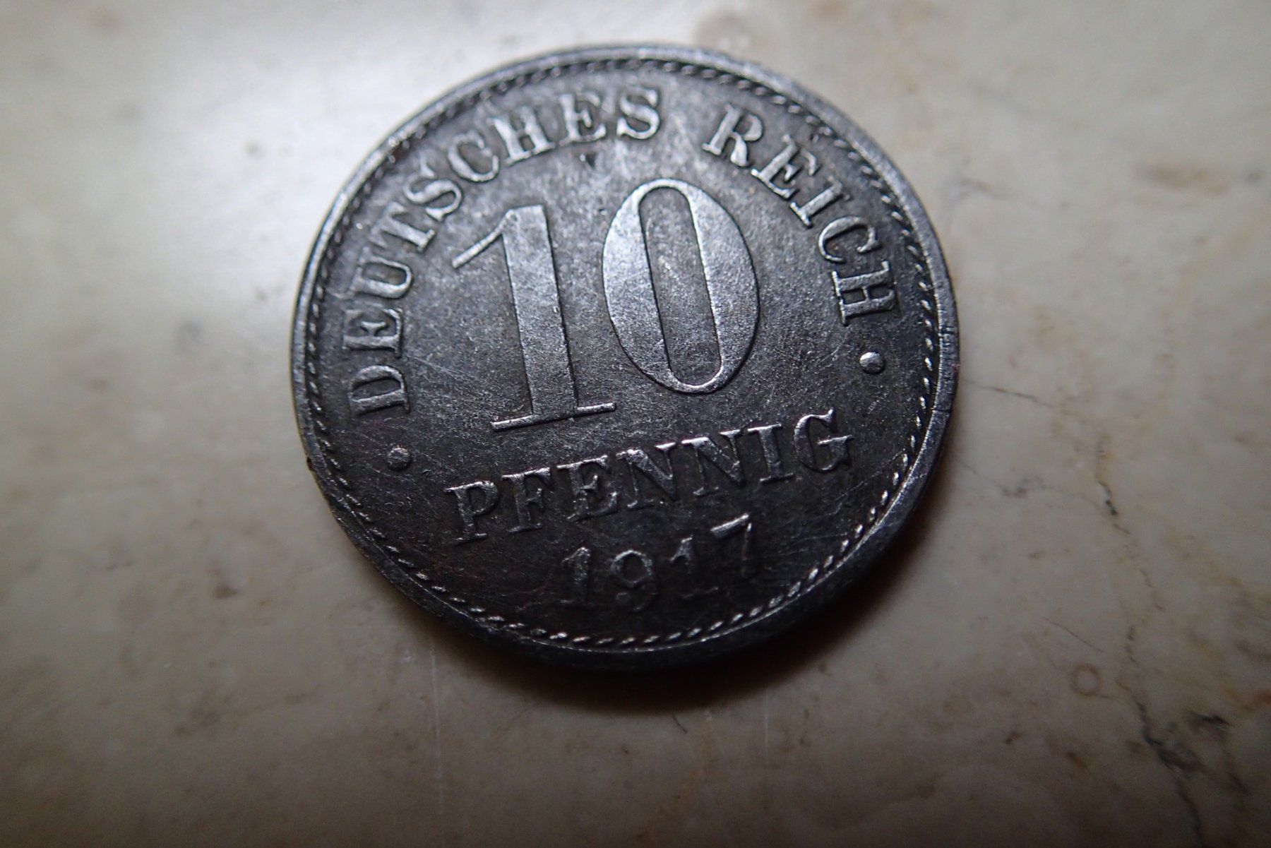 Tutti le monete: 10 Pfennig  1917 – Usato da Allschwil venduto da Salus17
