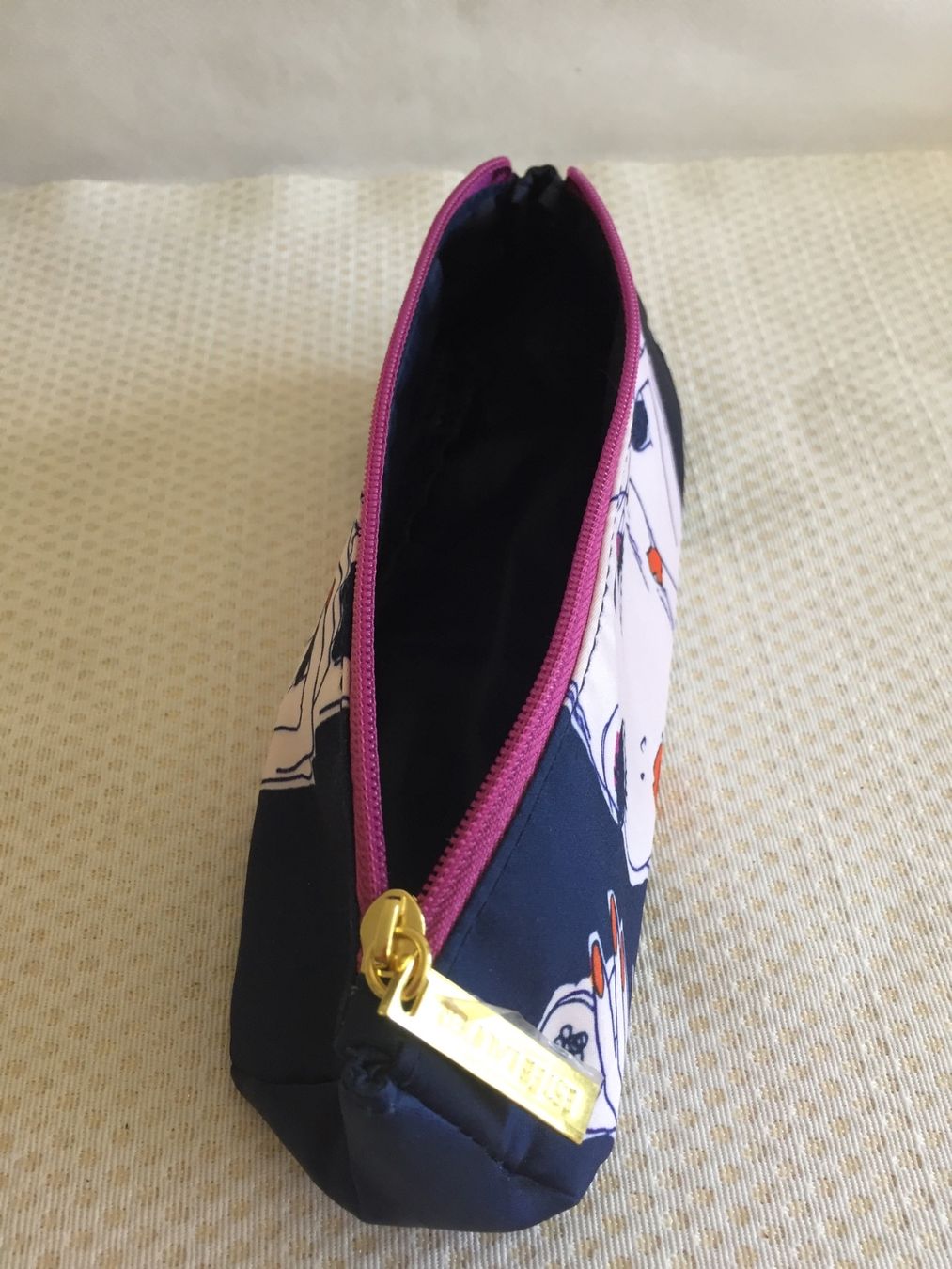 Estée Lauder Custodie per cosmetici: Estée Lauder - Trousse de maquillage – Usato da Sion venduto da accroshoes 1