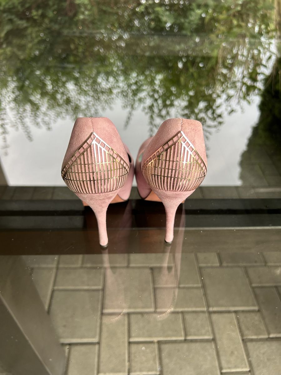 Scarpe da donna: Schuhe Pump KG – Usato da Saland venduto da ele_vc96 2