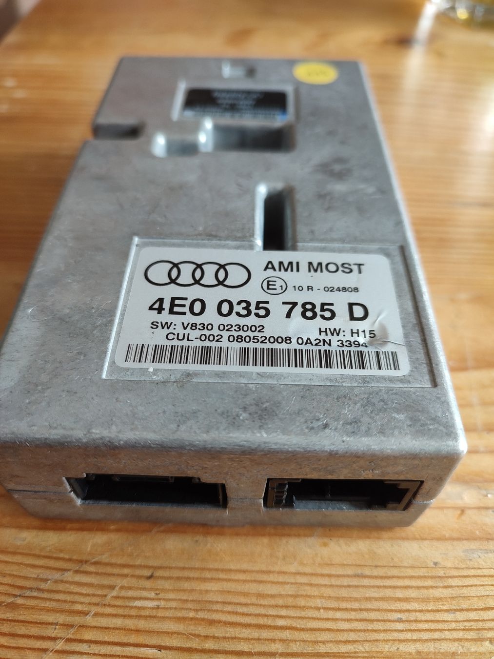 Audi Tutti pezzi di ricambio auto: Audi AMI MOST 4E0035785D - MMI Multimedia Interface – Usato da Brienzwiler venduto da laczsi