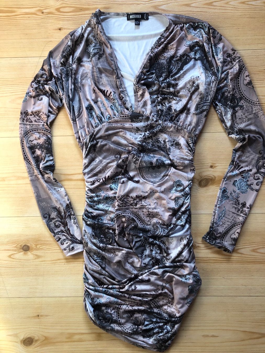 Vestiti: Robe à motif – Usato da Bulle venduto da sop_ct6x 3