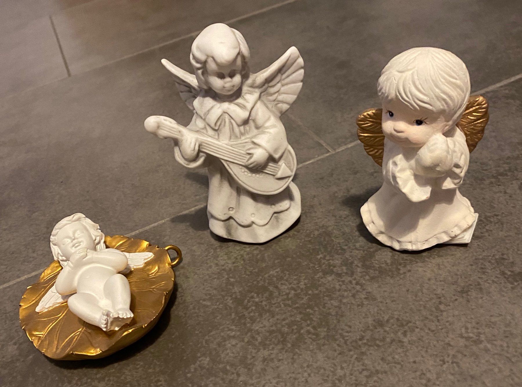 Statuette: 3 HERZIGE ENGELI, CA. 8CM, AUS SAMMLUNG – Nuovo (secondo la descrizione) da Bad Ragaz venduto da Schtupsi