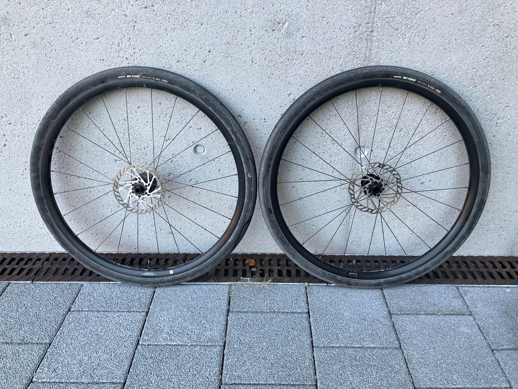 Giant Pneumatici & Ruote complete: Giant P-X2 Disc complete wheelset – Usato da Seon venduto da Ermmrc