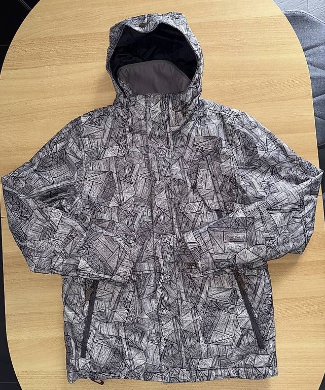 Jacken: Gr. M - Belowzero Ski-/Snowboardjacke, 10000 mm Wassersäule – Gebraucht aus Zug von Luca_01_