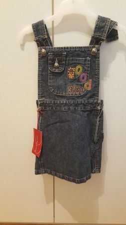 Robe salopette en jean 4 ans (neuve)