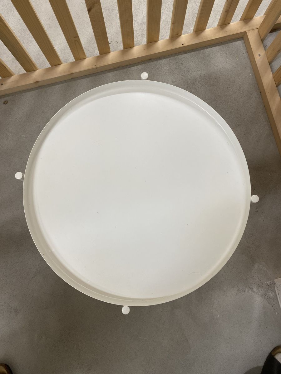 Ikea Tavoli: Beistelltisch rund weiss  – Usato da Baden venduto da ali_b6qr 2