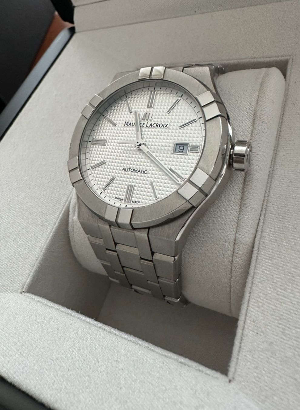 Maurice Lacroix Orologi: Maurice Lacroix Aikon Full Set – Usato da Luzern venduto da hau_p2jt