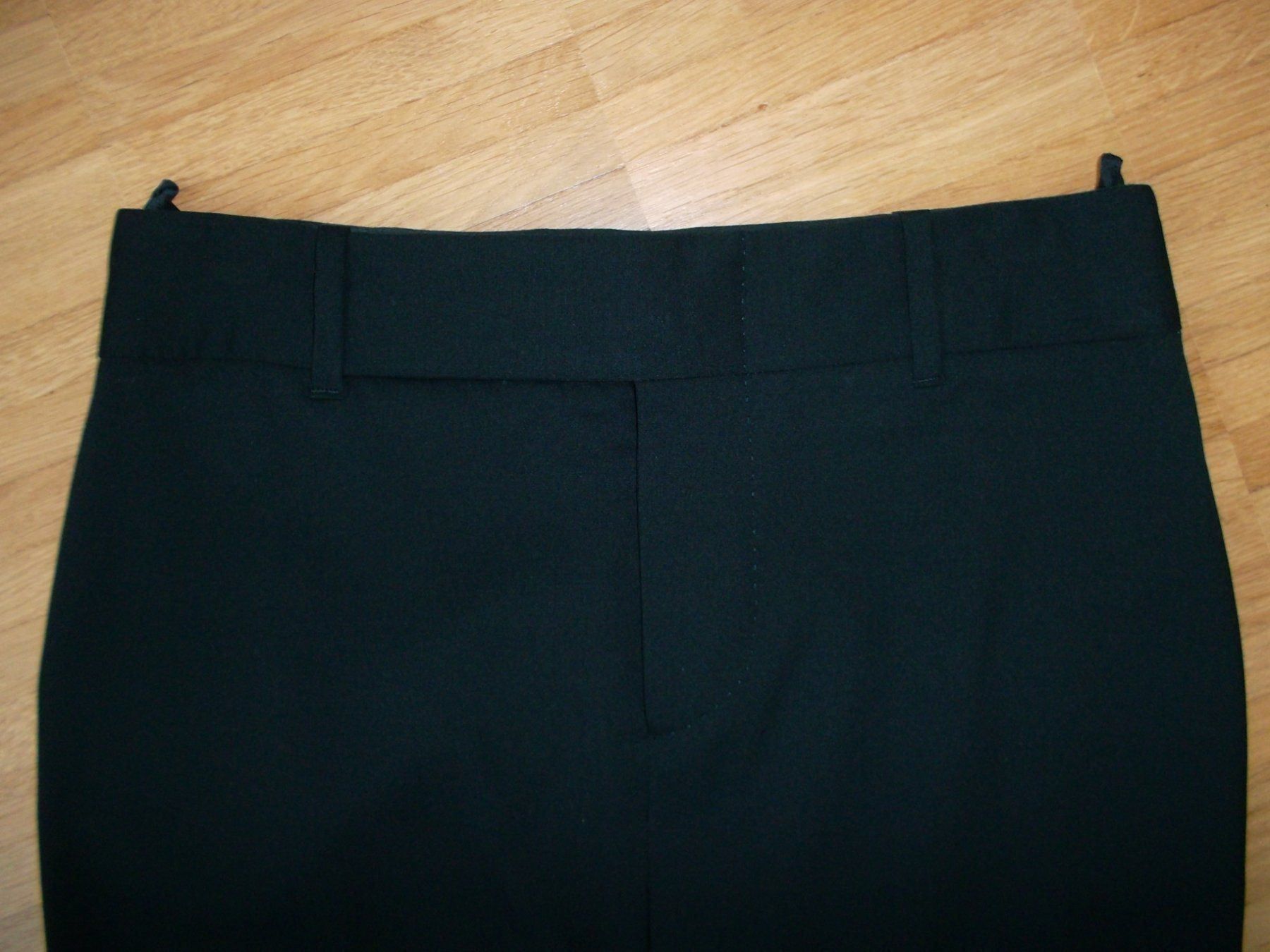 Gucci Röcke: GUCCI JUPE GR. 36 SCHWARZ / WOLLE – Neu (gemäss Beschreibung) aus Zofingen von Felpa 2