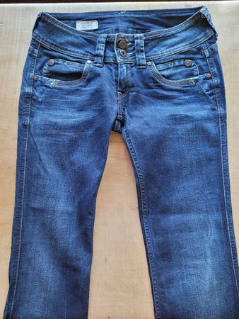 Pepe Jeans. Regular Fit. Low Waist. Straight Leg. W 27/L 32