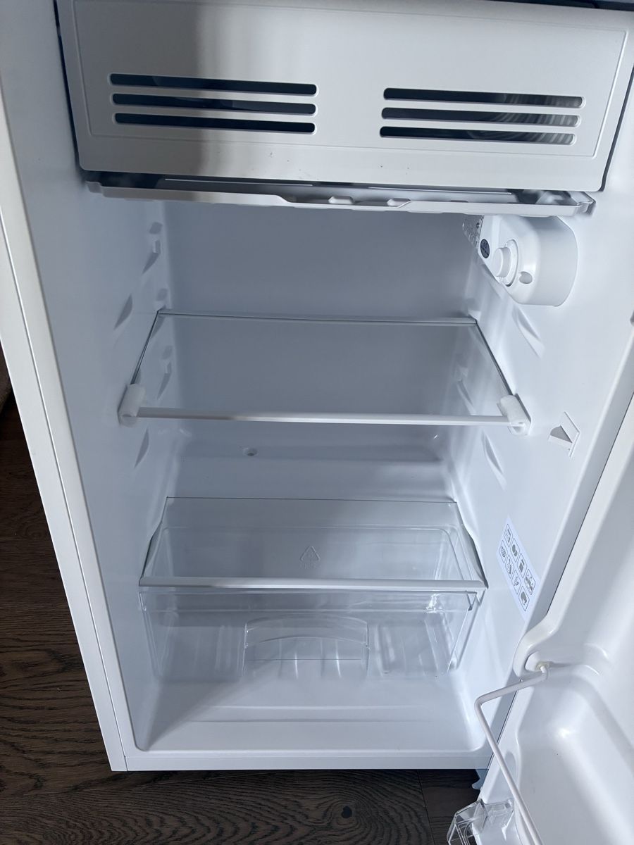 Frigoriferi: Kibernetix fridge-used since April  – Usato da Zürich venduto da BobJones 4