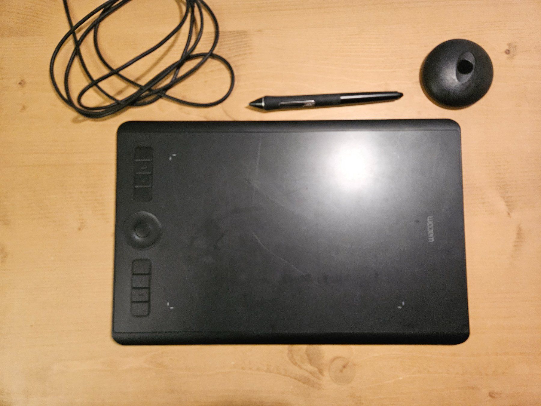 Wacom Tablet PC: Tablette graphique Wacom Intuos Pro 10 Pouces – Usato da Lausanne venduto da filipe013