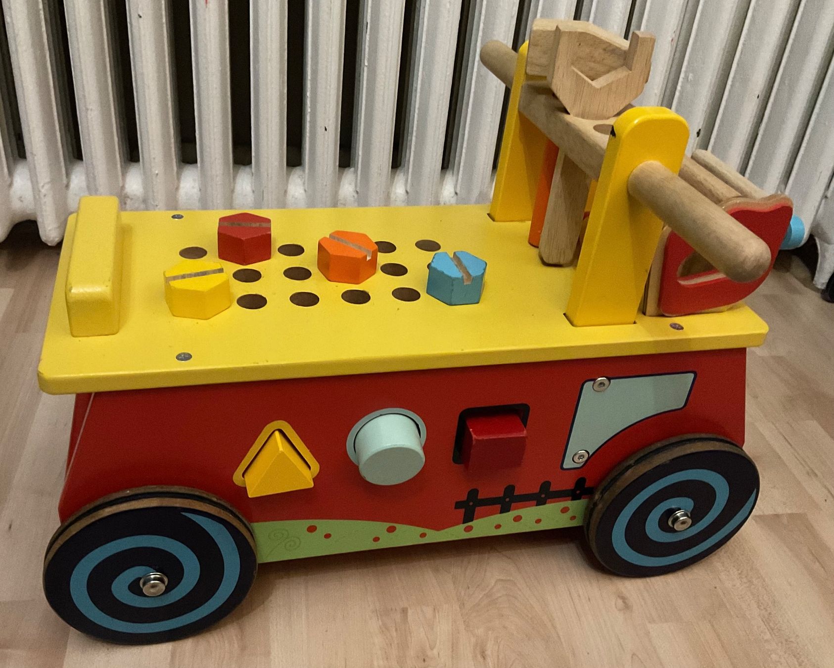 Veicoli per bambini: Kinder Holzrutschauto mit Werkstatt – Usato da Buchs AG venduto da Yuca01