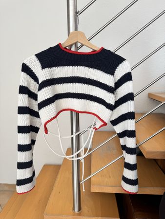 pull crop top dos nu à rayure Zara