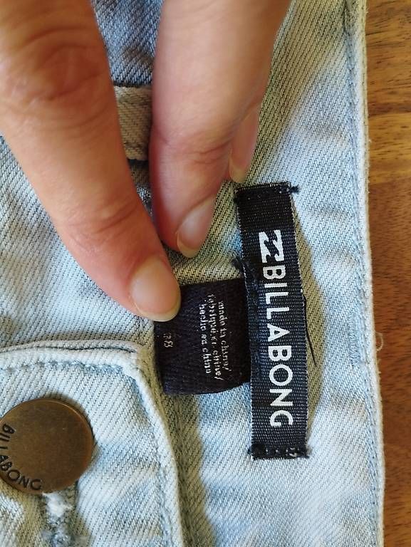 Jeans: Jeans Shorts Billabong – Usato da Murg venduto da mar_bkc8 1