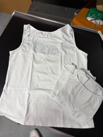 3 Damenunterleibchen NEU XL