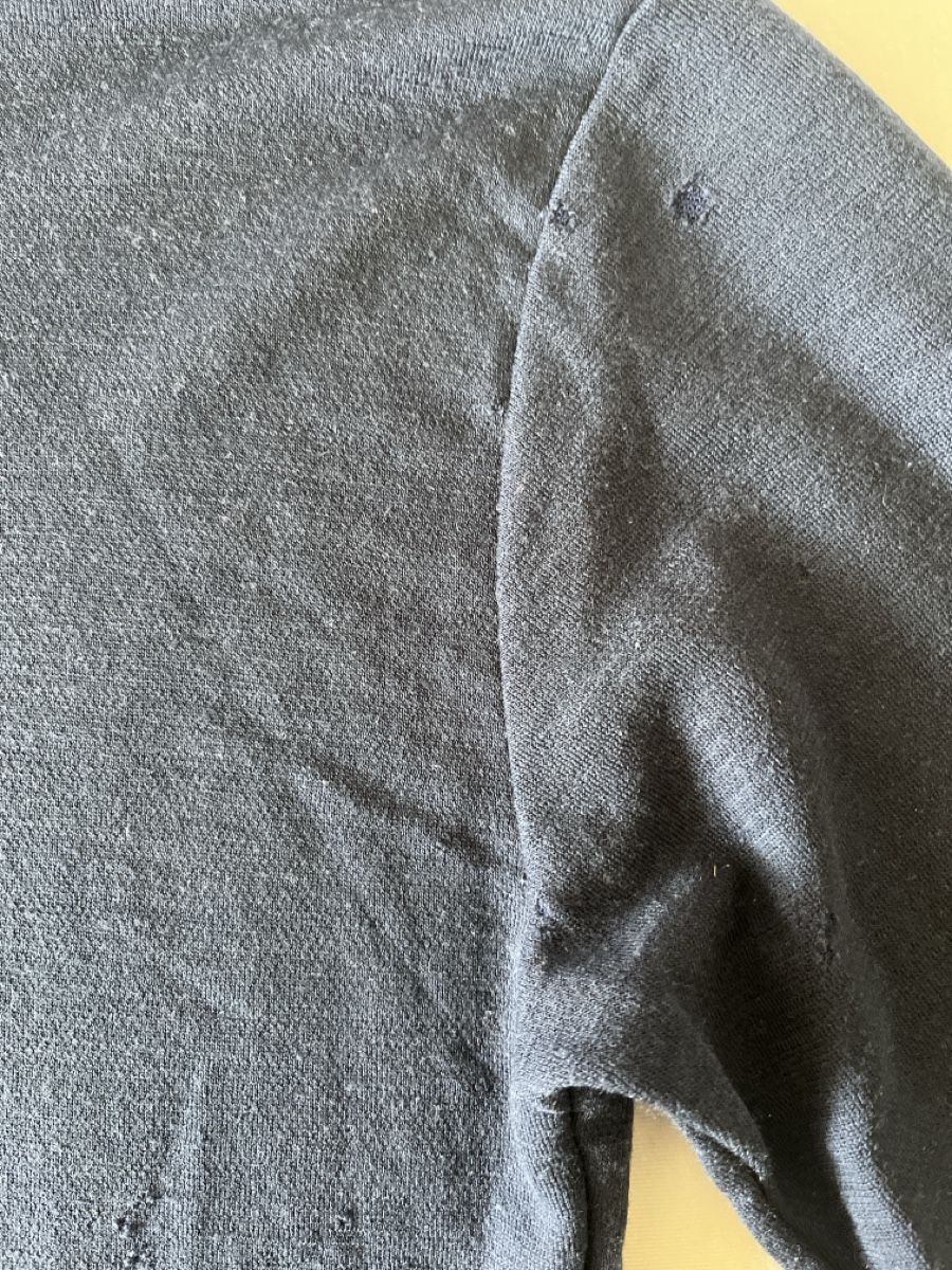 Maglioni & Felpe: Herren Pullover  ISA dunkelblau Grösse M mit Defekten – Usato da Muri b. Bern venduto da Merliner01 4