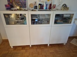 Grand buffet blanc 3 éléments avec vitrines