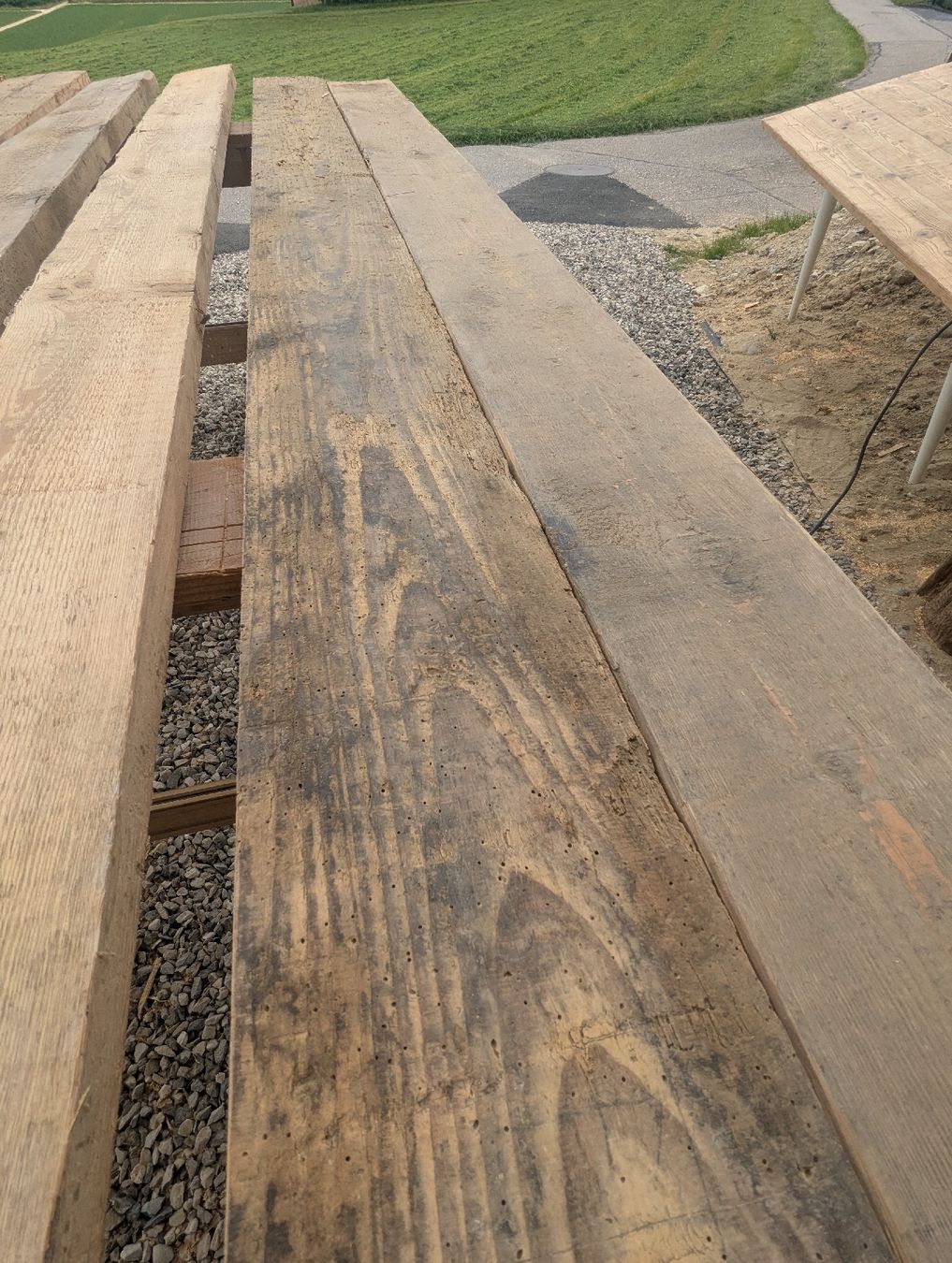 Articoli in legno: Altholz Bretter – Usato da Lyss venduto da Philipp.Leibundgut 4