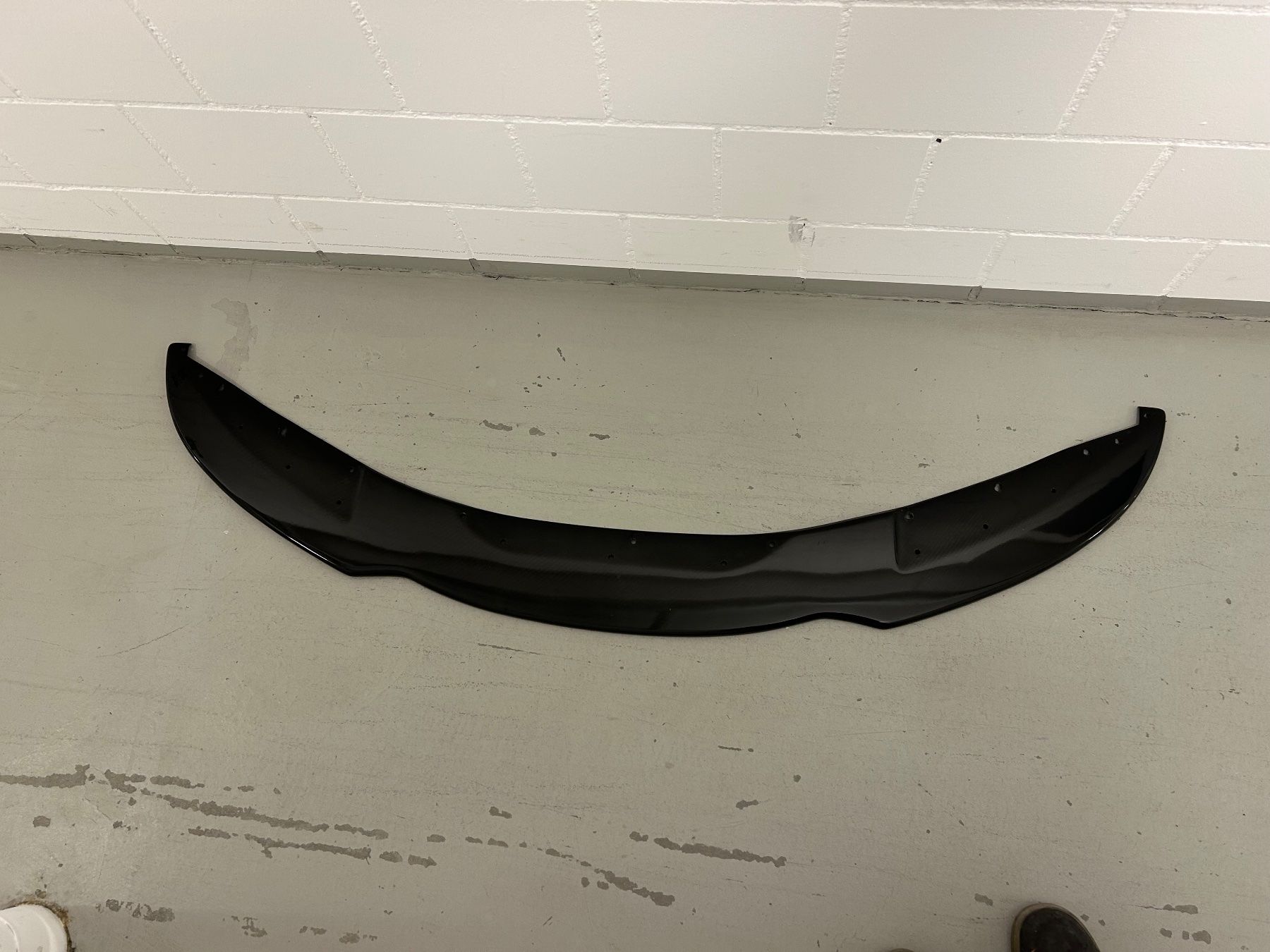 BMW Alle Ersatzteile: Kerscher Carbon Frontlippe BMW 1er E82 – Gebraucht aus Belp von nik_92cm