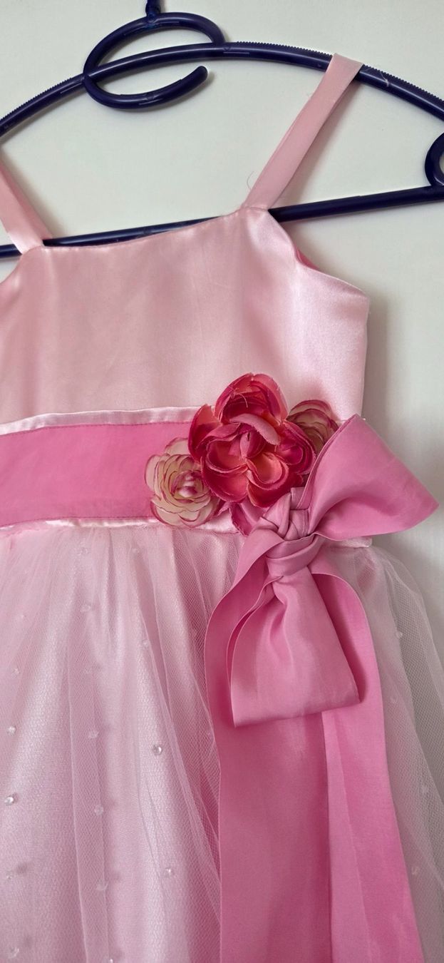 Vestiti & Gonne: Kinderfestkleid Gr. ca.116 – Usato da Amlikon-Bissegg venduto da Re13 1