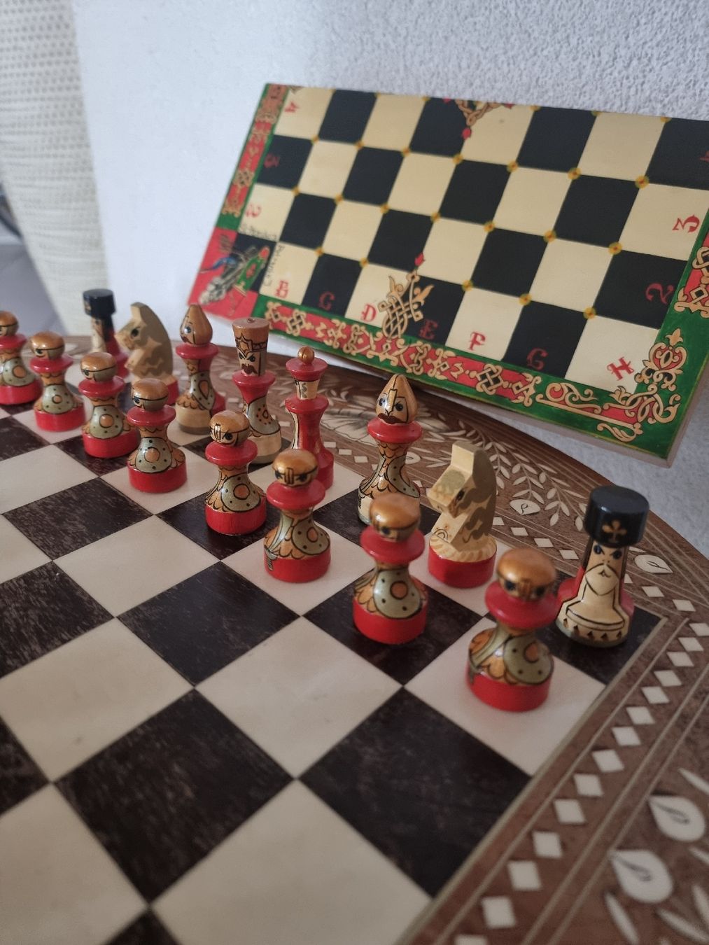 Giochi: Schachbretttisch inkl. Schachfiguren – Usato da Männedorf venduto da nad_6gqn 1