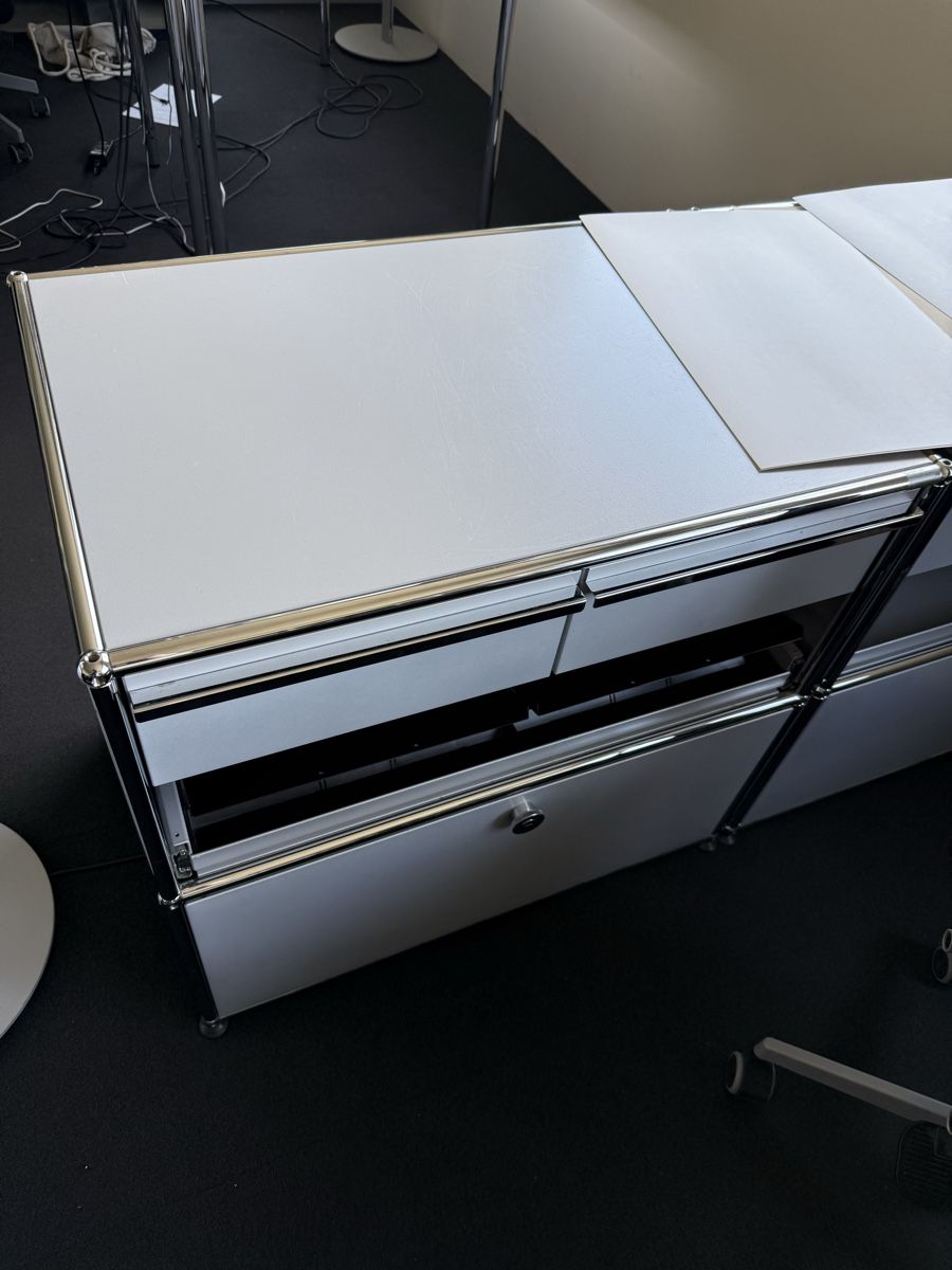 Cassettiere: USM Haller Organisationsmöbel 4 Stück Total – Usato da Bottighofen venduto da inf_8b5p 2