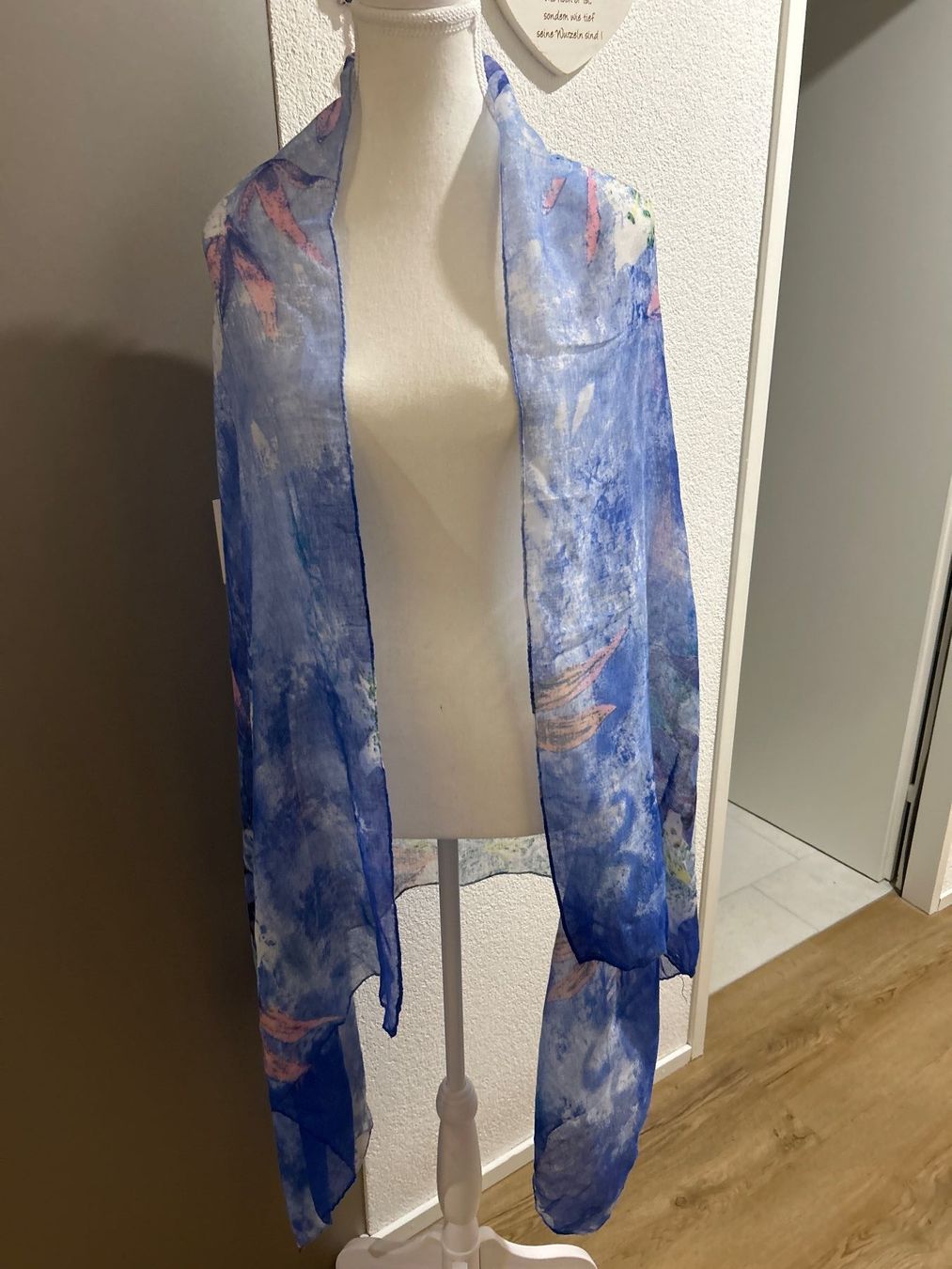 Foulard & Sciarpe: Foulard blau mit Blumenmuster  180/90 cm – Usato da Brunnen venduto da Nala2929 4