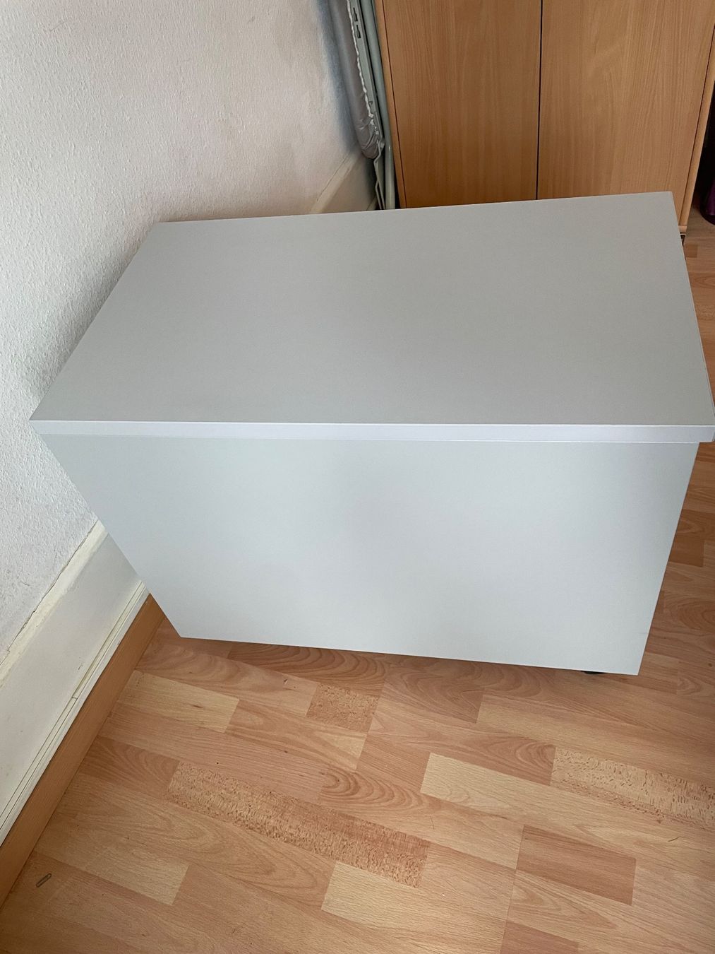 Banconi: Meltall-Rollcontainer Grau mit 2 Schubladen inkl. Schloss – Usato da Bern venduto da man_cj2j 1