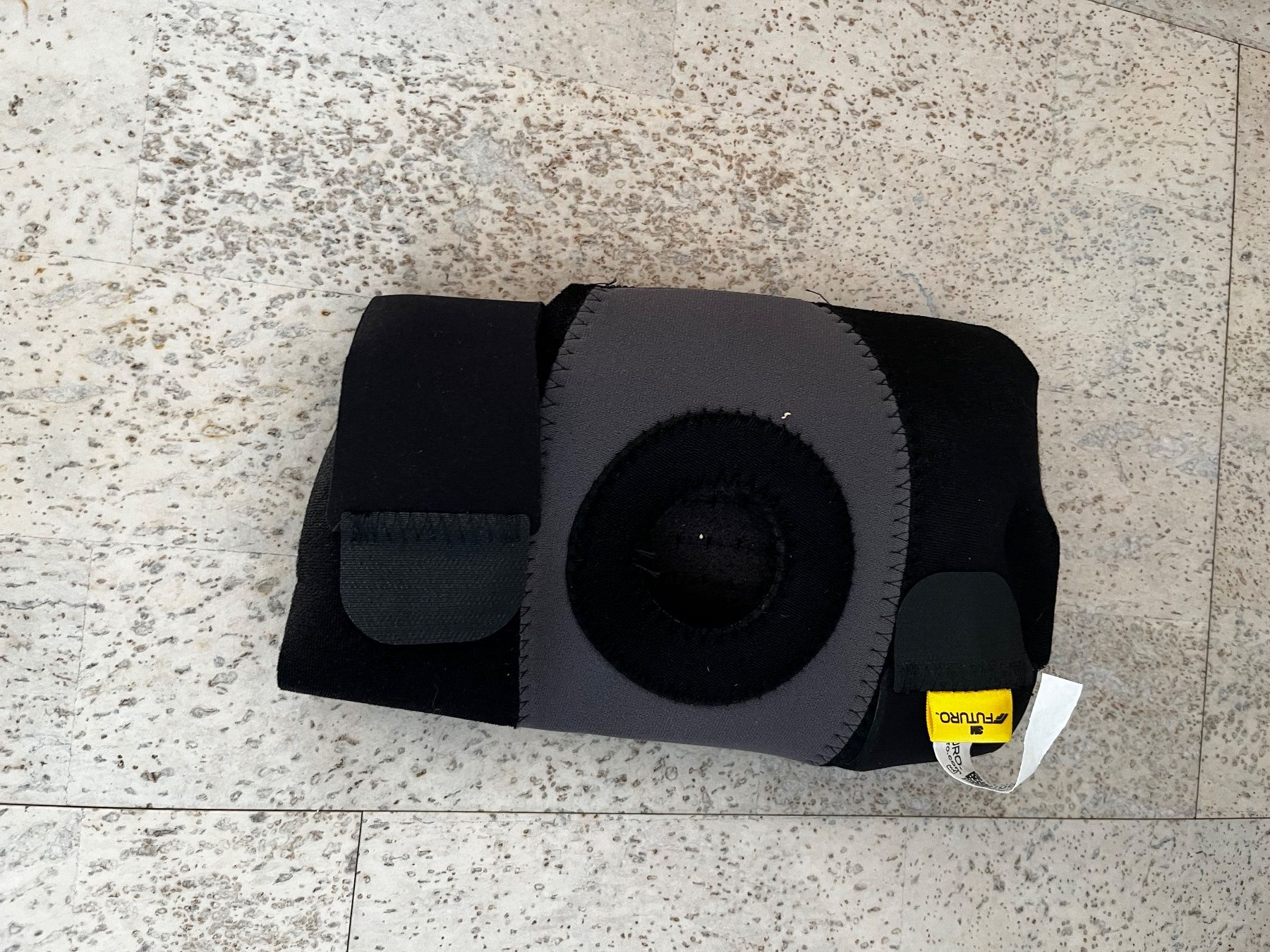 Appareils médicaux: Kniebandage Grösse S – Neuf avec emballage d'origine à Hägglingen par h.hub 4
