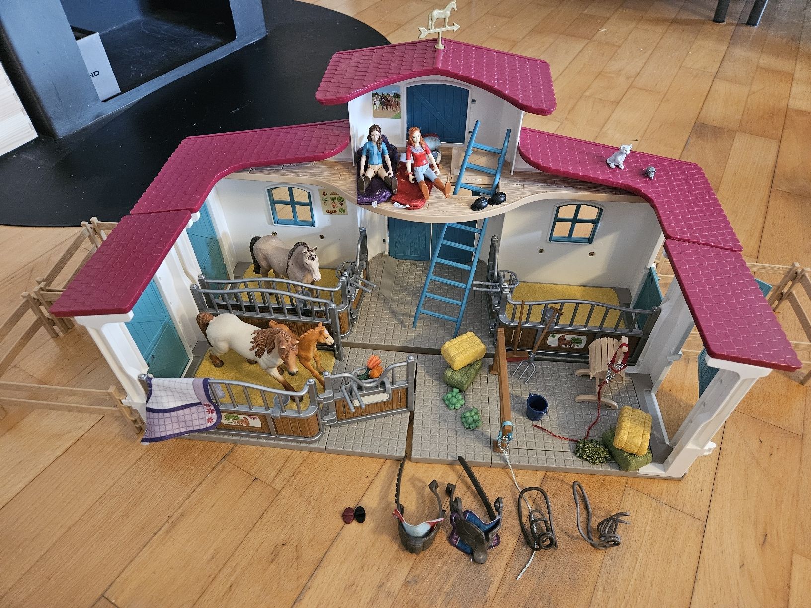 Schleich Giocattoli: Schleich Horseclub Stall – Usato da Sissach venduto da Nolle7
