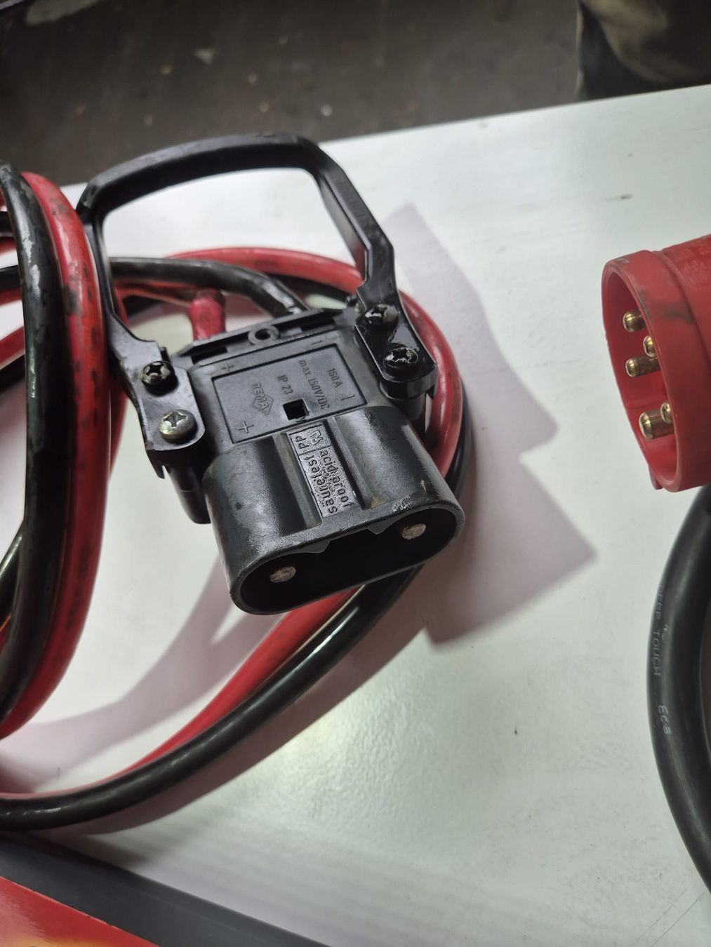 Banner Caricabatterie: Stapler 48V 90A Ladegerät – Usato da Villnachern venduto da slada2025 1