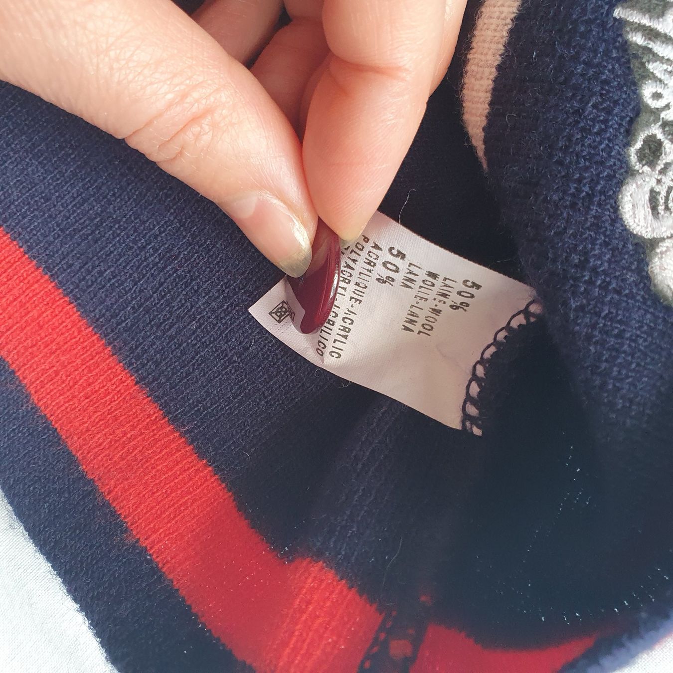 Maglioni & Felpe: Pull boutonné Disneyland taille S – Usato da Prilly venduto da RoDyRe 5