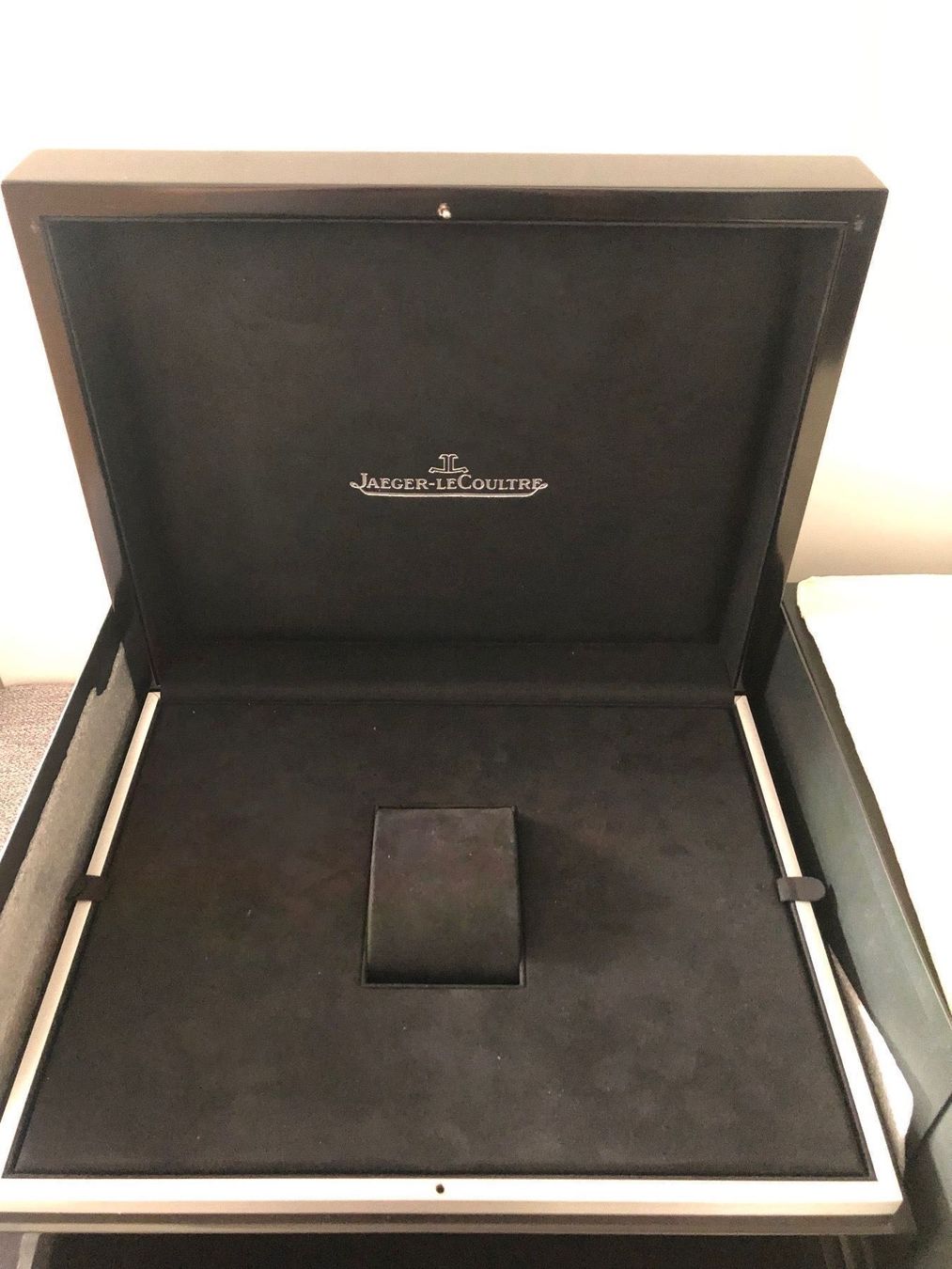 Jaeger-Lecoultre Orologi: Jaeger lecoultre  Box Luxus Ecrin Uhr Watchbox – Nuovo e nell'imballaggio originale da Ebikon venduto da Gaenggeliwaar 2