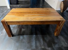 Couchtisch aus Holz