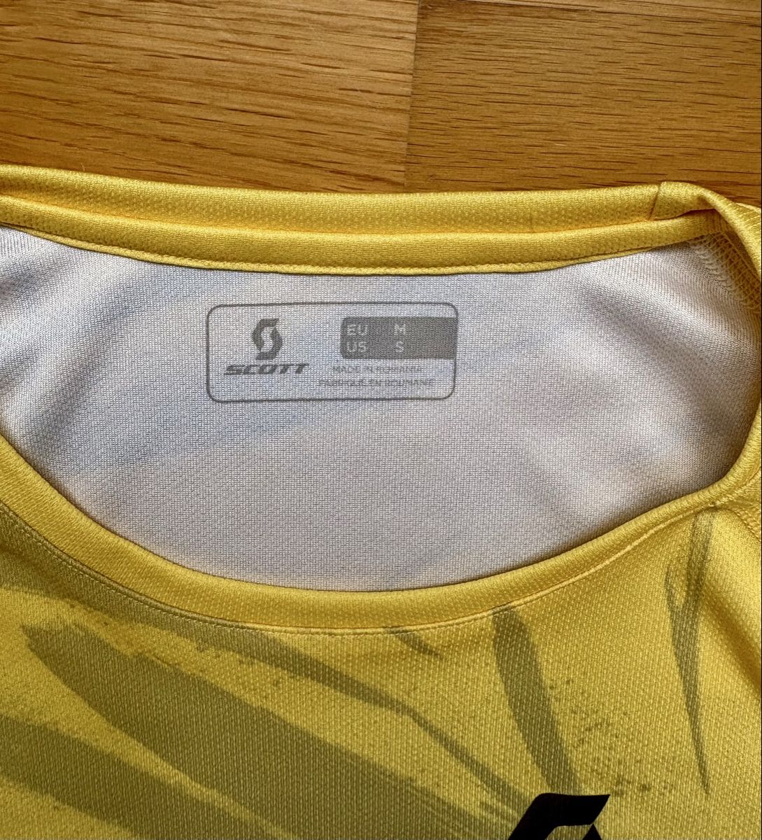 Scott T-shirt: Scott Langarmshirt Gr. S   – Usato da Zürich venduto da Claumina 1