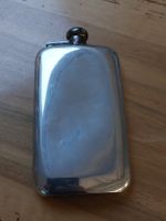 Flachmann, die Schnapsflasche für Zwischendurch