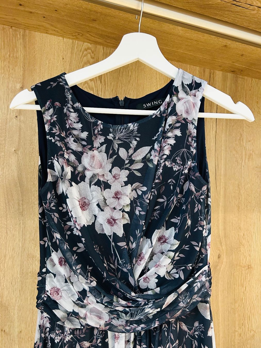 Vestiti: Neues Swingkleid Gr.34, NP 130Fr. – Nuovo (secondo la descrizione) da Diegten venduto da ste_pvd5 3