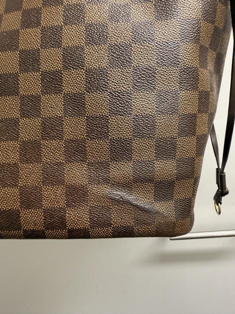 Louis Vuitton Taschen für Damen: Louis Vuitton Neverfull MM, gebraucht mit Gebrauchsspuren. – Gebraucht aus Stäfa von buecher10 2