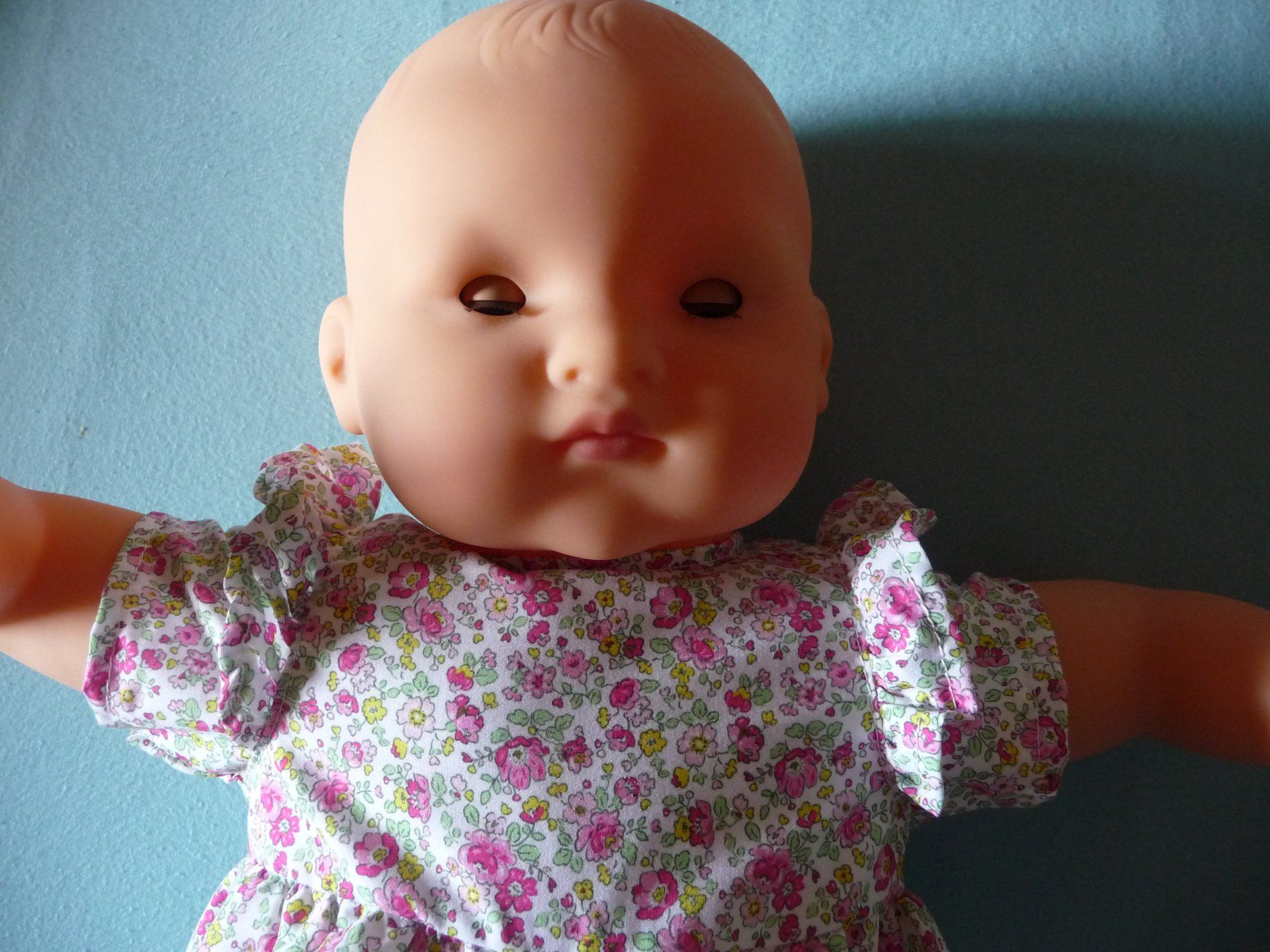 Poupées: Puppe Corolle Bebe 52cm. NEU – Neuf (Voir description) à Kirchberg BE par lavendel02 1