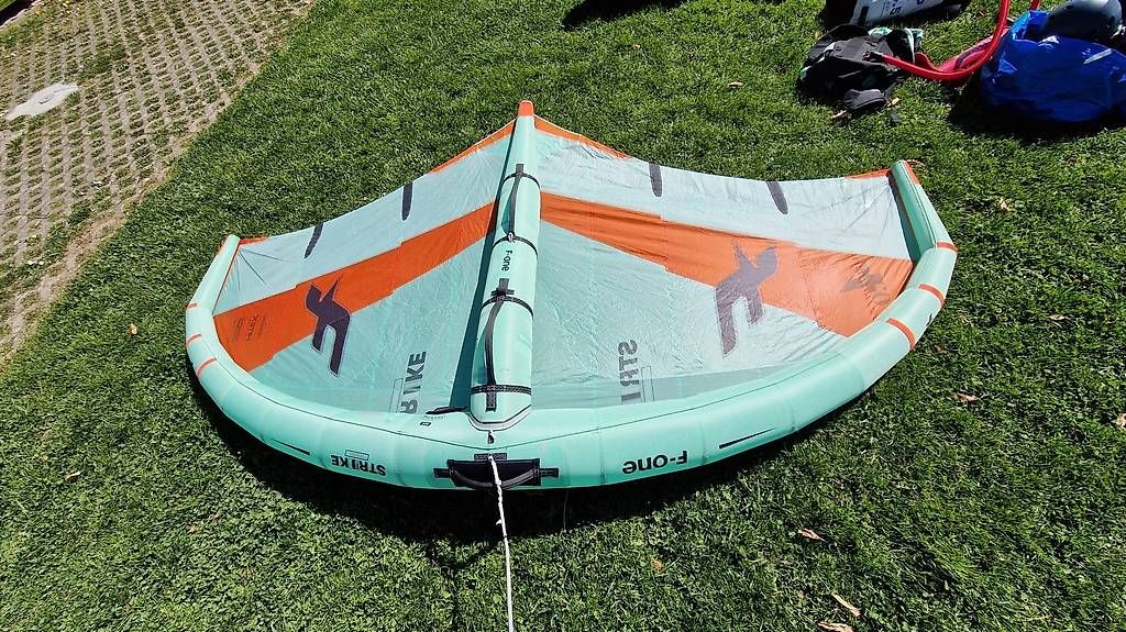 Surf: F-One Strike V3 Wing 4m² – D'occasion à Portalban par syb_5qlm 1