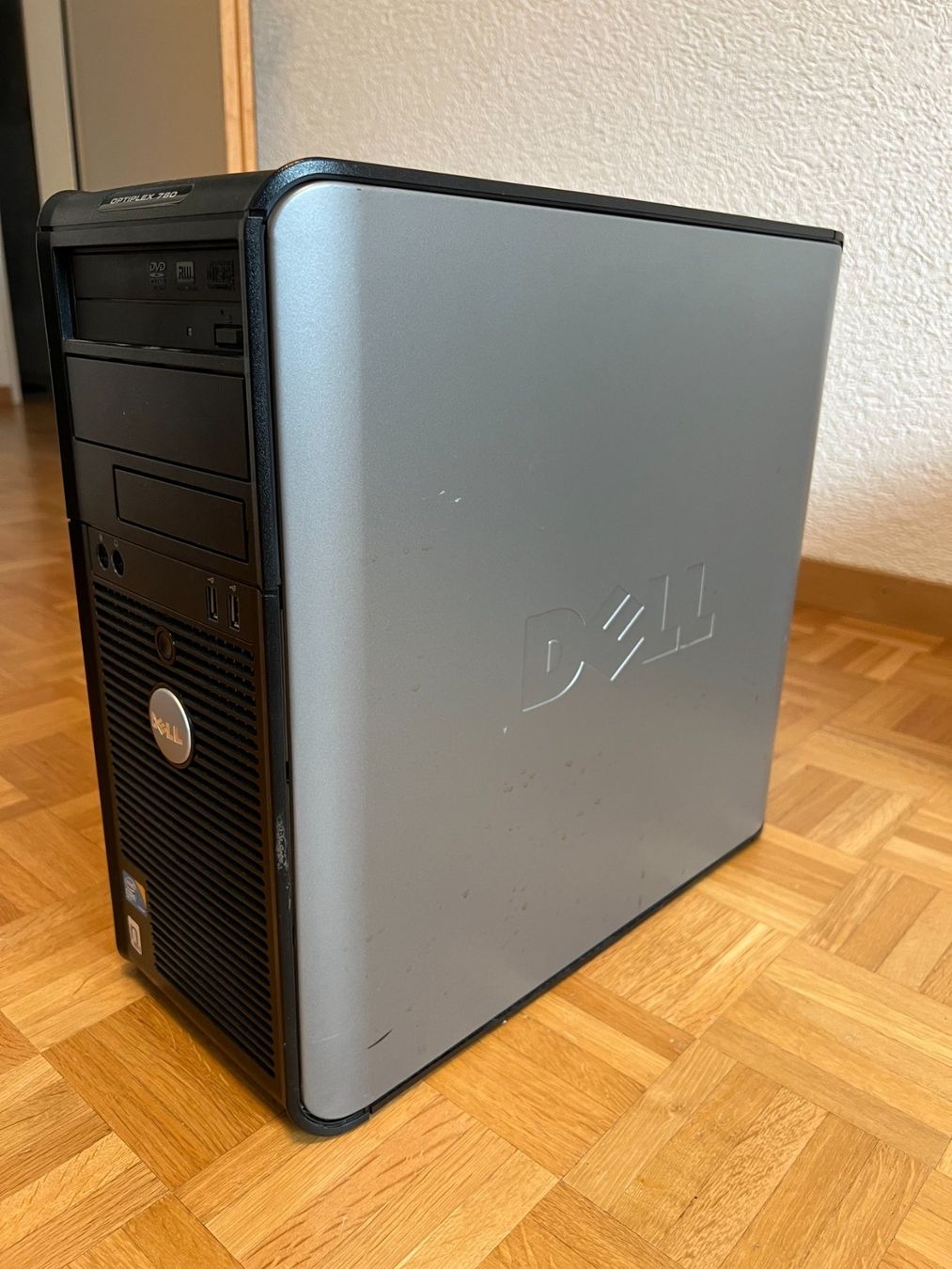 Dell PCs: Desktop PC Dell Optiplex 780 ab. CHF 1.- – Gebraucht aus Dietlikon von  1