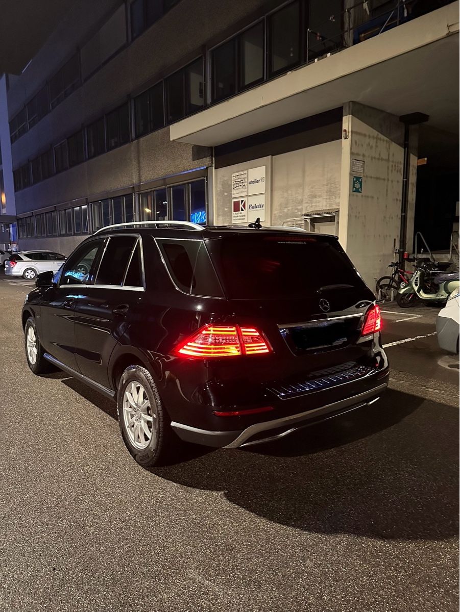 Mercedes-Benz Autos: Mercedes Benz ML 250 BlueTEC – Gebraucht aus Pratteln von Rare-Shop 4