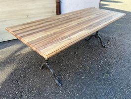 Beizentisch, Gussfusstisch, Ulmen Holz, geölt 200 x 80 cm