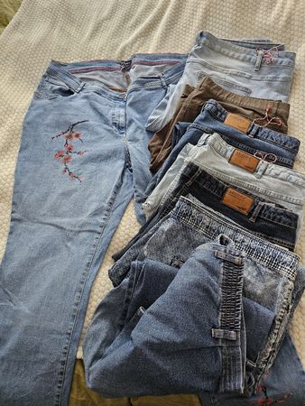 Jeans Konvolut Arizona und Ulla Popken Grösse 52-56